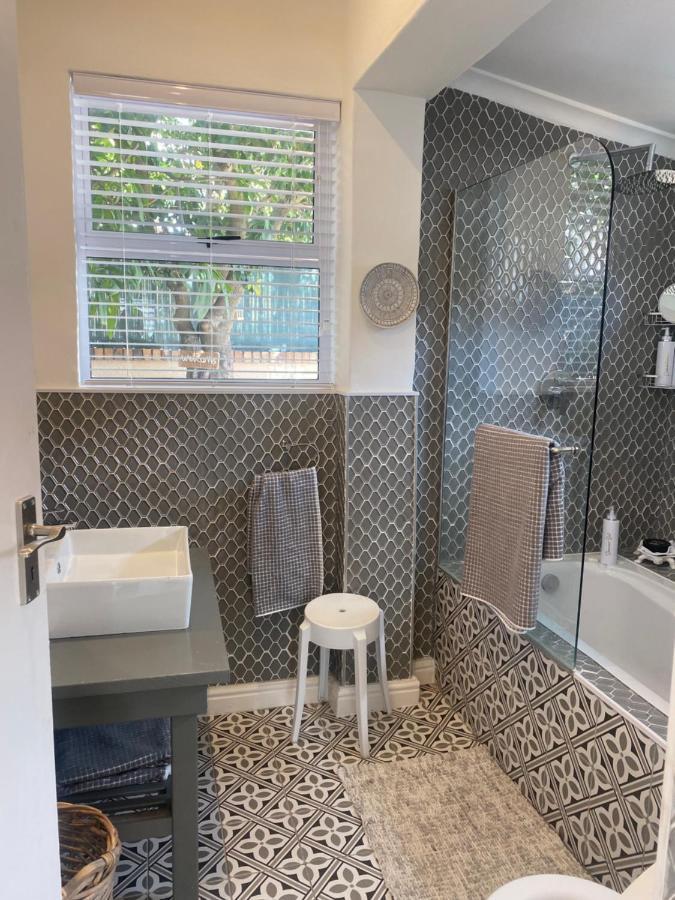 Walmer Cottage - Pet friendly - Garden&Barbeque Kapstaden Eksteriør billede